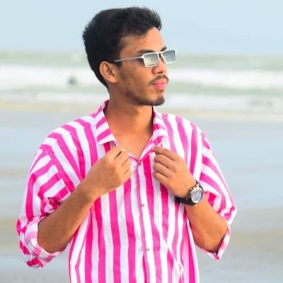 RezviHassa17502's profile picture. 