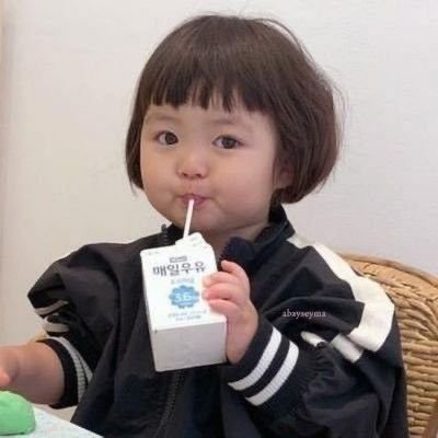 plumpmochiii's profile picture. — rmt 2025 ༉‧₊˚✧