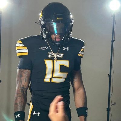 Towson Football DB                                        Full Highlight tape link https://t.co/9FHqFwP7f2