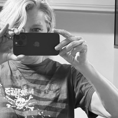 Harm reduction lead and trainer . activist loves the internet, loves to Learn music is my first love . my friends, ❤️reading and photography and cycling .