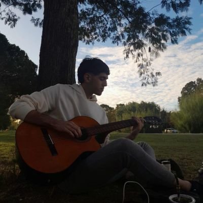 luks_torres04's profile picture. 