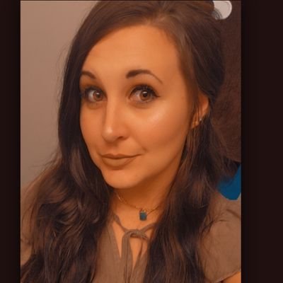 Kt Cole | 30 | Hairstylist | Social Media Marketer & Bartender for Goat Island Brewing | 2/22/22! #nobaaaadbeer #hairstylist