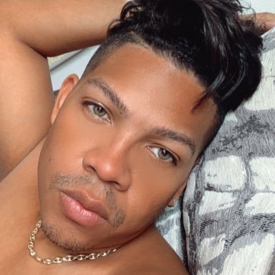 luismad57991100's profile picture. Sonreir