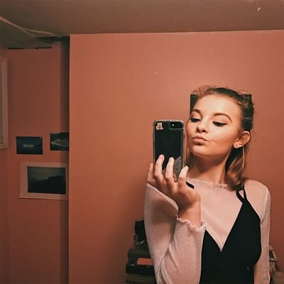 Hey there !!! I'm Megan 21 yr old from Brighton, England
I'm a student studying Science.
Looking to make friends to help pay my student bills, Selling 😈 DM me