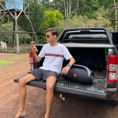 GanzerIuri's profile picture. 