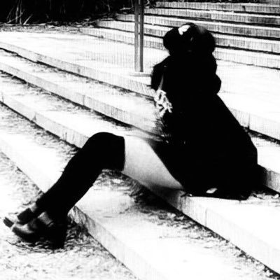 wuyijingjiing's profile picture. Dom/03/INTJ/vip👗🚪388/私人微信🚪888（可现实约饭）1314🚪➕全部/私信支付宝口令红包和姓氏看到会回/出原味/👩‍🎨卖成品画定制画‼谨防受骗😼⚠盗图死上下三代/除私信唯一联系方式私人ig⬇️小号 @kimjibini❌推广自辨不能评论的都是广告