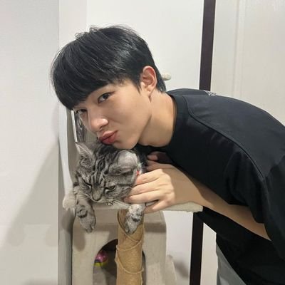 2008s♡มัมมี๊ เธอคือรอยยิ้มและกำลังใจของเด้กคนนี้ @CwrNew @zee_pruk
#ซนซน💙🧡 #NanaNu
➷ขห.เองคั้บ➷