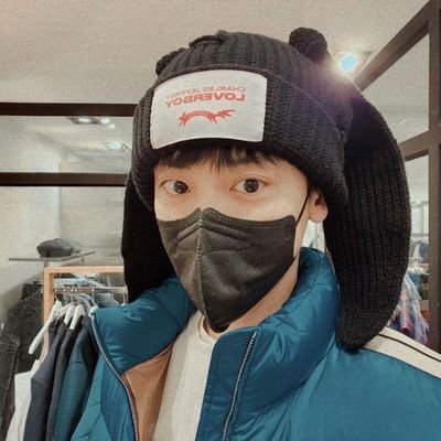 zzargram's profile picture. move from @loeyluev, the account has been suspended.