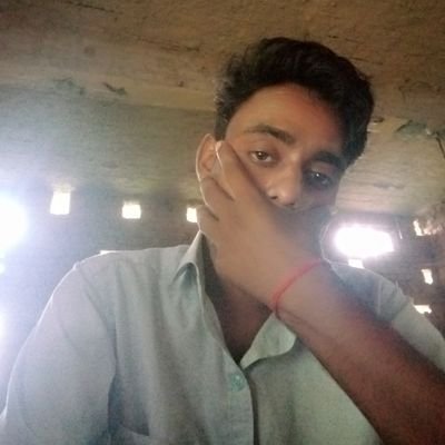 कमाल के लोग हैं..
टाइम किसी के पास नहीं है….,
लेकिन टाइम पास सब कर रहे है।