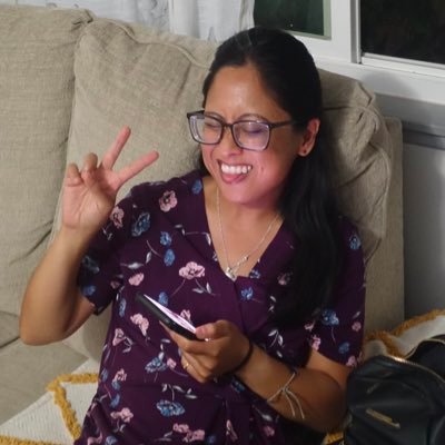 apriljoydv's profile picture. I share my dreams with ghosts.