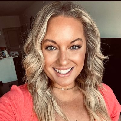 MacKatie18's profile picture. Adventure seeker. Girl’s Girl. Nature lover. Drinks well with others. Positive Vibes only. ✌🏻🌾✨