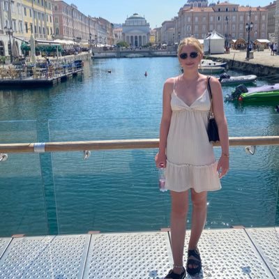 _lauryn18's profile picture. 