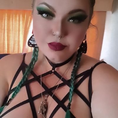 24| NSFW 🔞

 https://t.co/iQmdIRsIDe

tatted titties 🍳🍳

plus size princess👸👑 

content creator 

your dream come true✨️