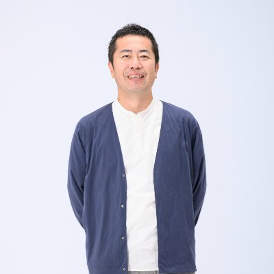 合同会社案在企画室のちょっとイーこというおじさん（CEO）／コピーライター／クリエイティブディレクター／MBA／広告コピーやCMコンテを書いたり、読み物を編集・執筆したりしています。採用向けのパンフとサイトをつくるのが好きです。