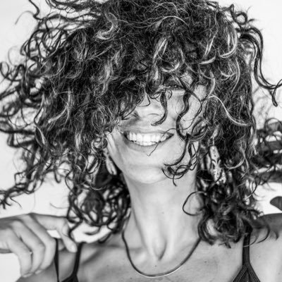 maxoura's profile picture. 🧠Born Curious