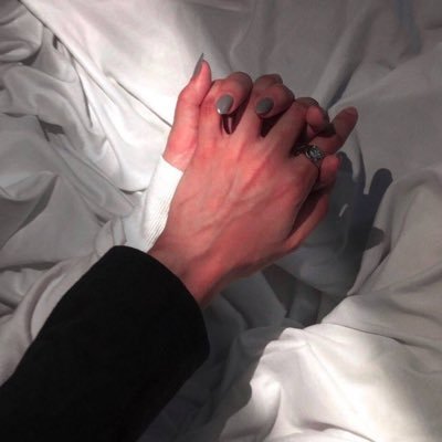الروح إذا آوت داوَت وإذا أَحبّت أحيت♥️.