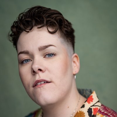 🌈Non- Binary Actor-Singer (they/them) |@LCMActingThm | Rep: @IALAgency | National Theatre Standing at The Skys Edge.
