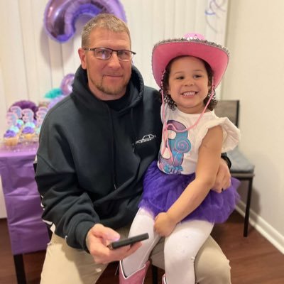RonJohn0610's profile picture. 