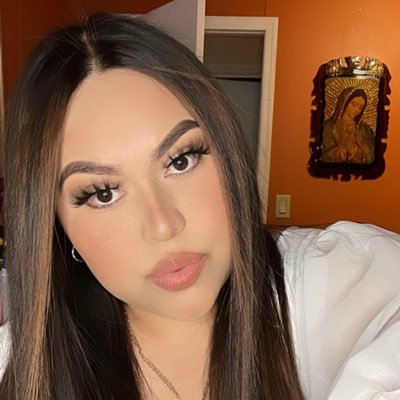 _Vanecha's profile picture. 