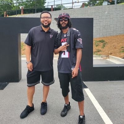Married/Father of 4
Co-Founder Of Top Dollar Priority (TDP)
Content Creator/Video Game Streamer
Die Hard Atlanta Falcons Fan