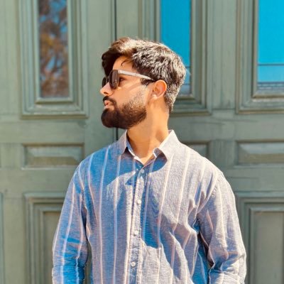 Ro_Sh10's profile picture. 