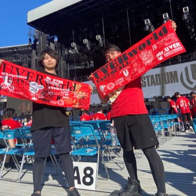 UVERworld、嵐、ヤバイTシャツ屋さん、ゲスの極み乙女、SHISHAMO、HumpBack、ホルモン、マイヘア、SIX LOUNGE、TETORA、ドロス、カネコアヤノ、ずとまよ、フォーリミなど色々です 最近👉Chilli Beans.