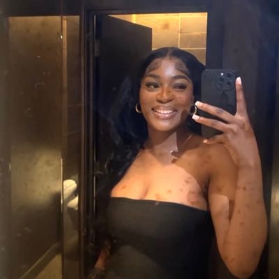 👻- deboraah.o John 1:12. 🙌🏾❤️. Living Testimony.