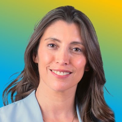 Riojana y Peronista de Nacimiento. Actual Senadora Nacional- Ex Vicegobernadora- Ex Intendenta de Arauco La Rioja- Ex Diputada - Ex Concejal- Abogada -Escribana