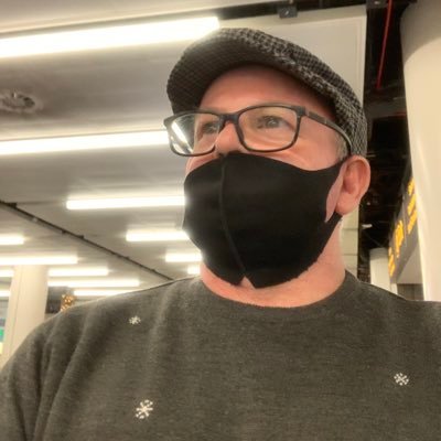 leej4m's profile picture. 