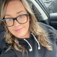 April (@junlak) 's Twitter Profile