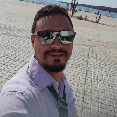 Especialista en crimen organizado y migración
Politólogo e internacionalista mexicano
Profesor de Karate-Do