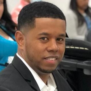 realluisvj's profile picture. Cristiano, Software Engineer (Java, Spring Frameworks, JavaScript, React Native, React, Android y AWS ). Dominicano hasta la tambora.