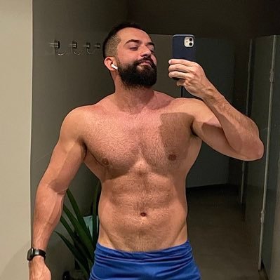 Dav14051Davila's profile picture. 