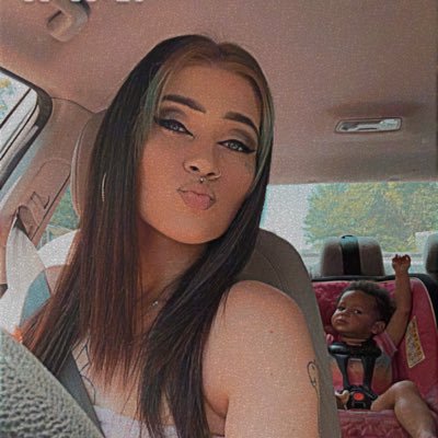 Mama x3 💕
Singer & musician 🎤🎸
Tattoo artist in training 💪🏼💉
https://t.co/uqmIIGgGKO