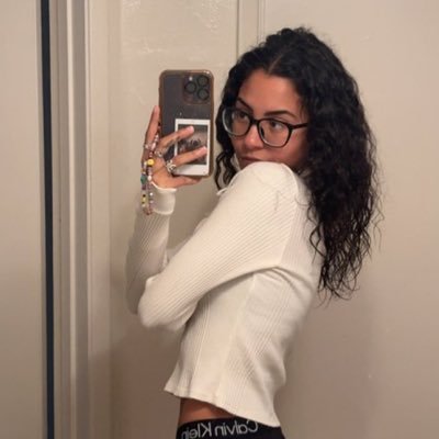 H22861142Hazel's profile picture. 