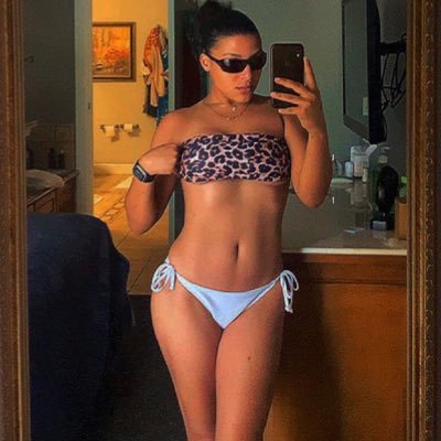 BaileySchloer's profile picture. sag • 1111 •🐉