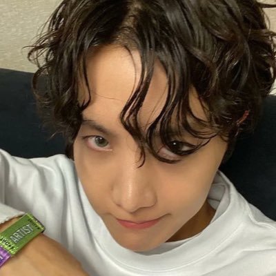 1802collect's profile picture. selective - hoseok collector