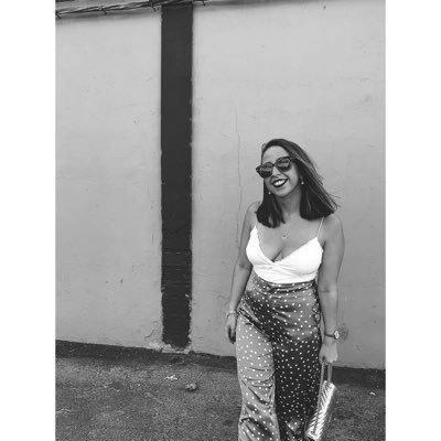 Sevilla y sus cosas | Con T de Triana | Azul Baratillo | Arte, Flamenco, Toros | Siempre al 3x4 | ROCÍO DEL CIELO | Óptico-Optometrista y Audioprotesista.