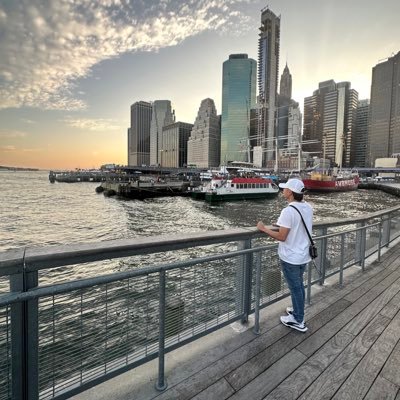 Andres16873571's profile picture. 