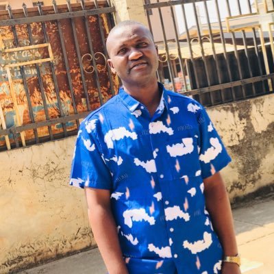 my name is Adeola,l love meeting new people.