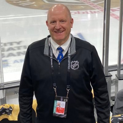 Retired on-ice Official, Father and entrepreneur. From  I’m Banff, Canada but love living in Las Vegas! Currently NHL Off-Ice Official in Vegas.