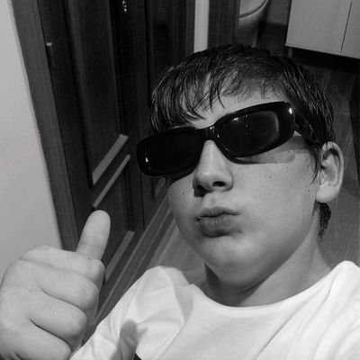 kimpantheer's profile picture. 