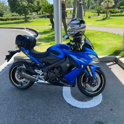 GSX-S1000Fに乗っています。 主にソロツーリングメインです。仕事の関係で千葉県東葛飾郡地域に引っ越しました！我孫子市、柏市、旧沼南町に出没します。ロングツーリングもしてます。北海道ツーリングは過去10回ほど行ってます。Kawasakiダエグからの乗り換えです。あとラーメン大好き。是非絡んで下さい。