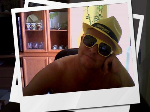 AngelCardea's profile picture. 