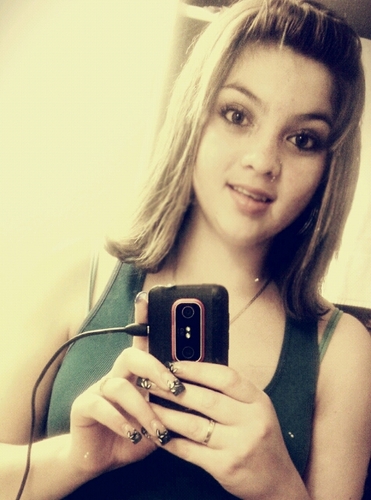 CleotildeFlor's profile picture. 