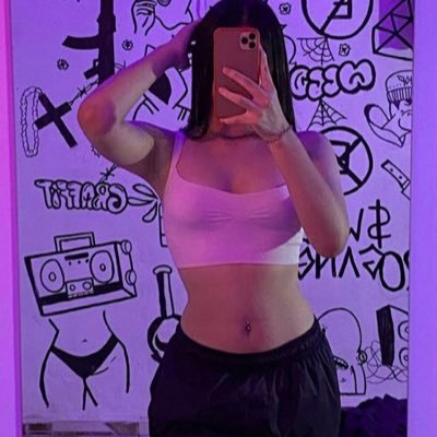 FurnatoLais's profile picture. 