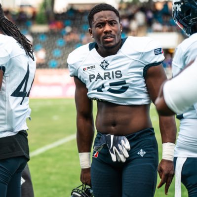 pro football Players for @parismusketeers XXIII Stronger Football Glory To God