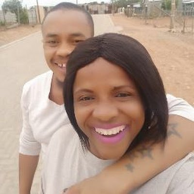 AkhiLinda's profile picture. 