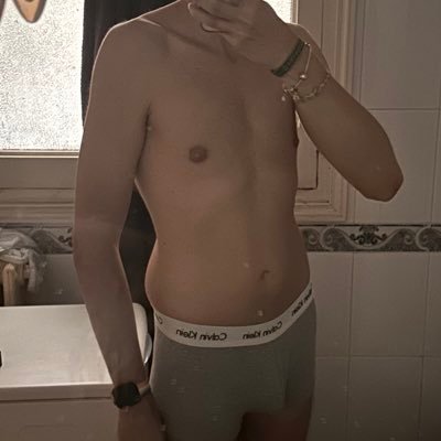 MadGayVers's profile picture. Chico joven de Mad (Chamberí), versátil. Siempre con sitio... Buen rollo y sexo