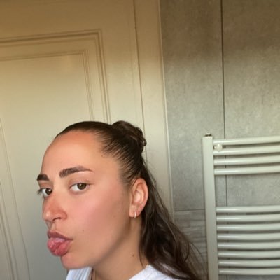 insta elenalognon